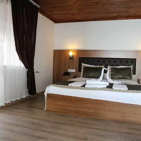 Diamond Hotel 4*