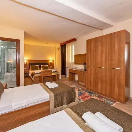 Diamond Hotel 4*